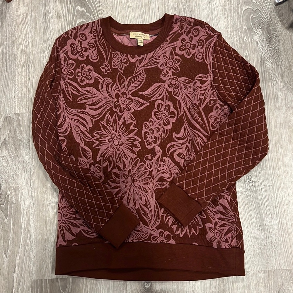 Burberry woman’s quilted sweater